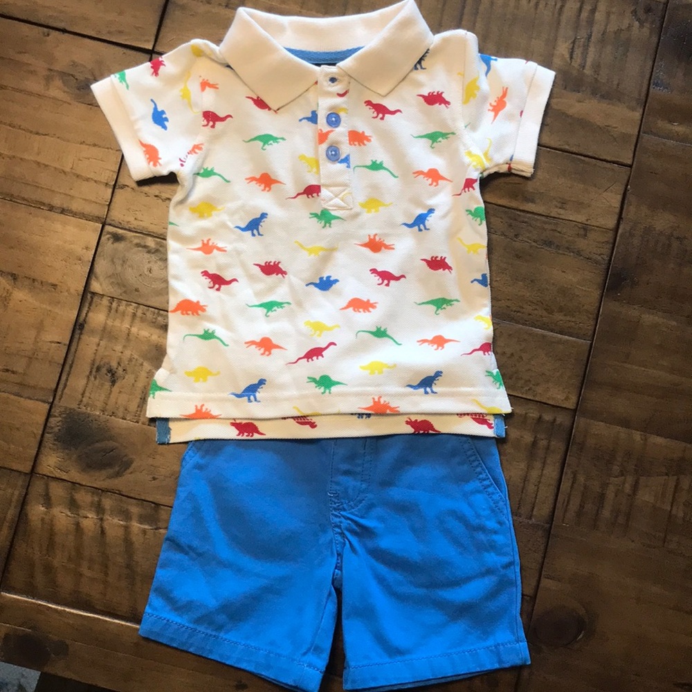 💥 NWOT 12M Dinosaur Shirt & Shorts Set